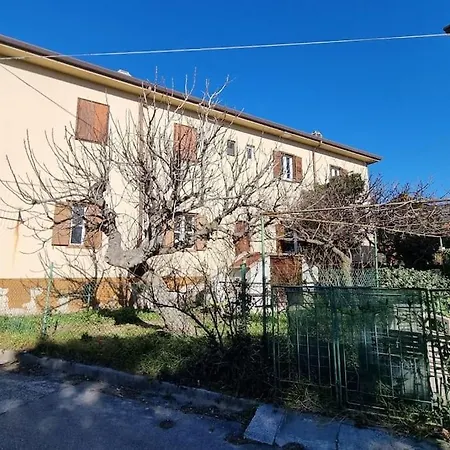 Apartman Ai Giardini *